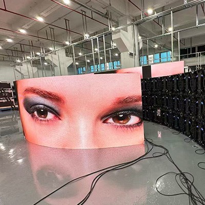 How to Choose a Curved LED Screen for Stage and Event Projects